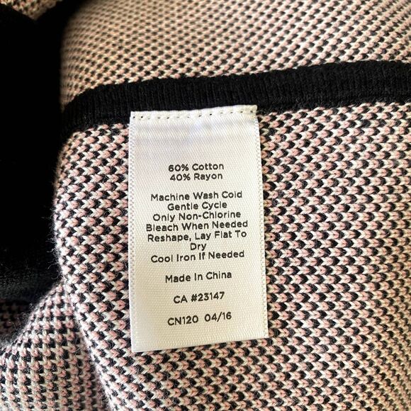 Talbots Black Houndstooth Plaid Coatigan Button Sweater Classic Size SP - Picture 6 of 6